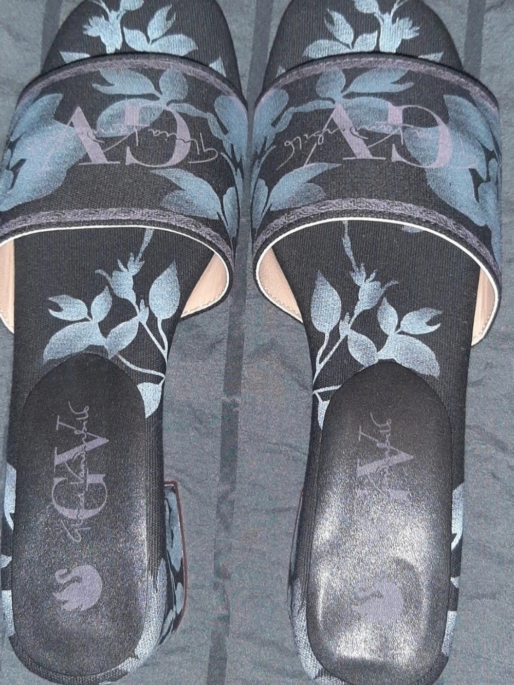 Gloria Vanderbilt Womens Black Floral wedge Slip-On Mule Heels 7.5 NIB